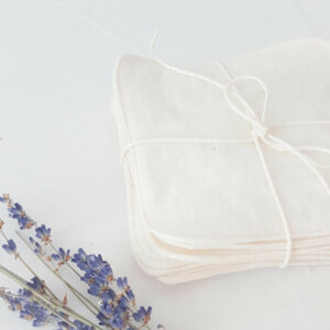 5 lingettes lavables doublées pour bébé. Flanelle biologique ton naturel. 12x12 cm